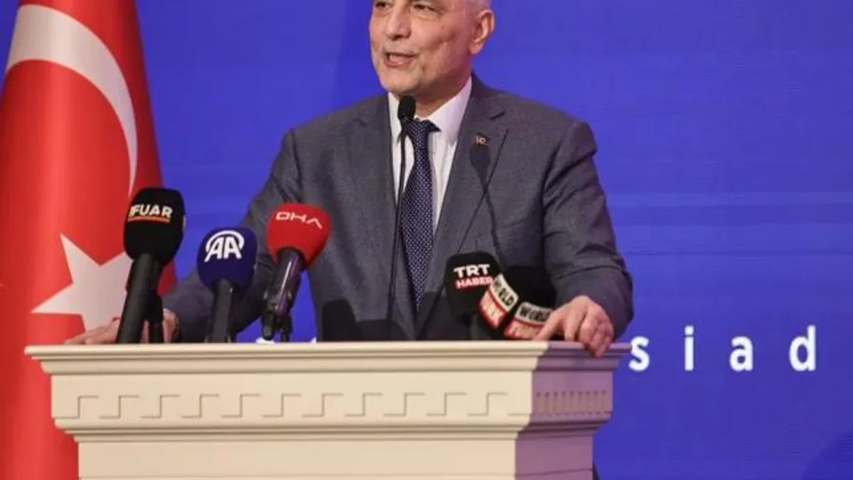 Bakan Bolat: Kent lokantasına değil, Vedat Milor’a soruldu!