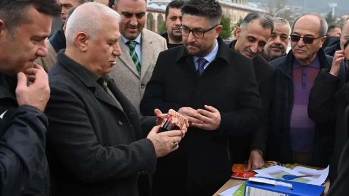 Bursa Büyükşehir Belediyesi’nden üreticiye fide ve fidan desteği