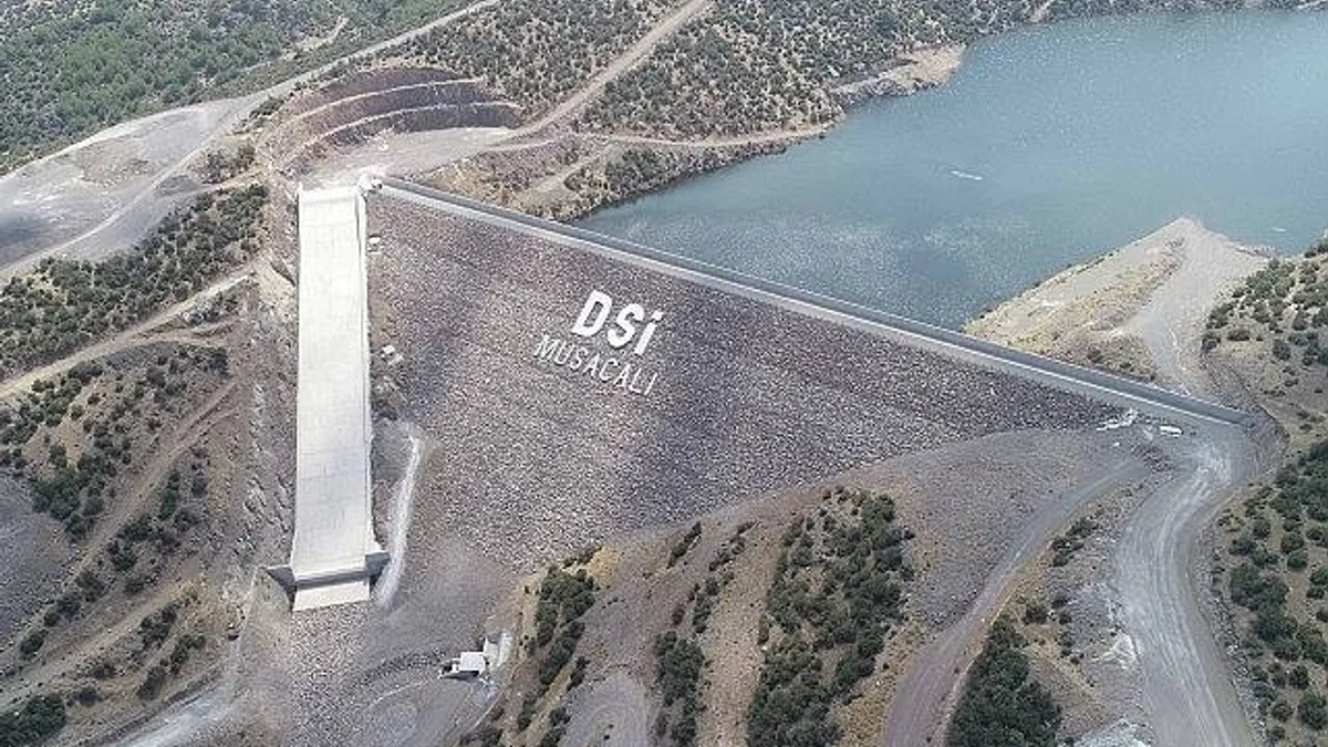 118 bin dekar araziye can suyu geliyor