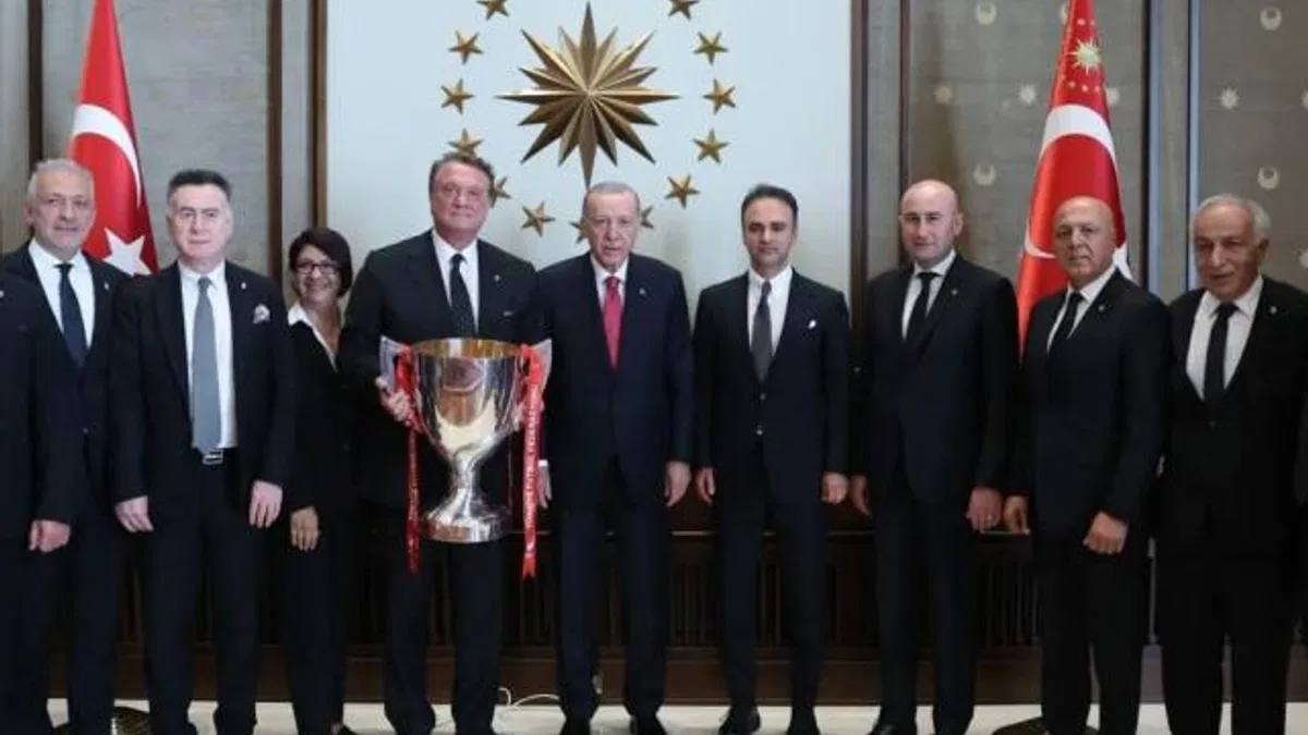 Cumhurbaşkanı Erdoğan BJK heyetini kabul etti