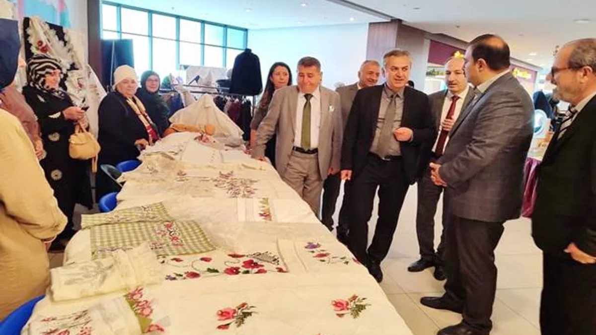 Konya’daki el emeği sergisine yoğun ilgi