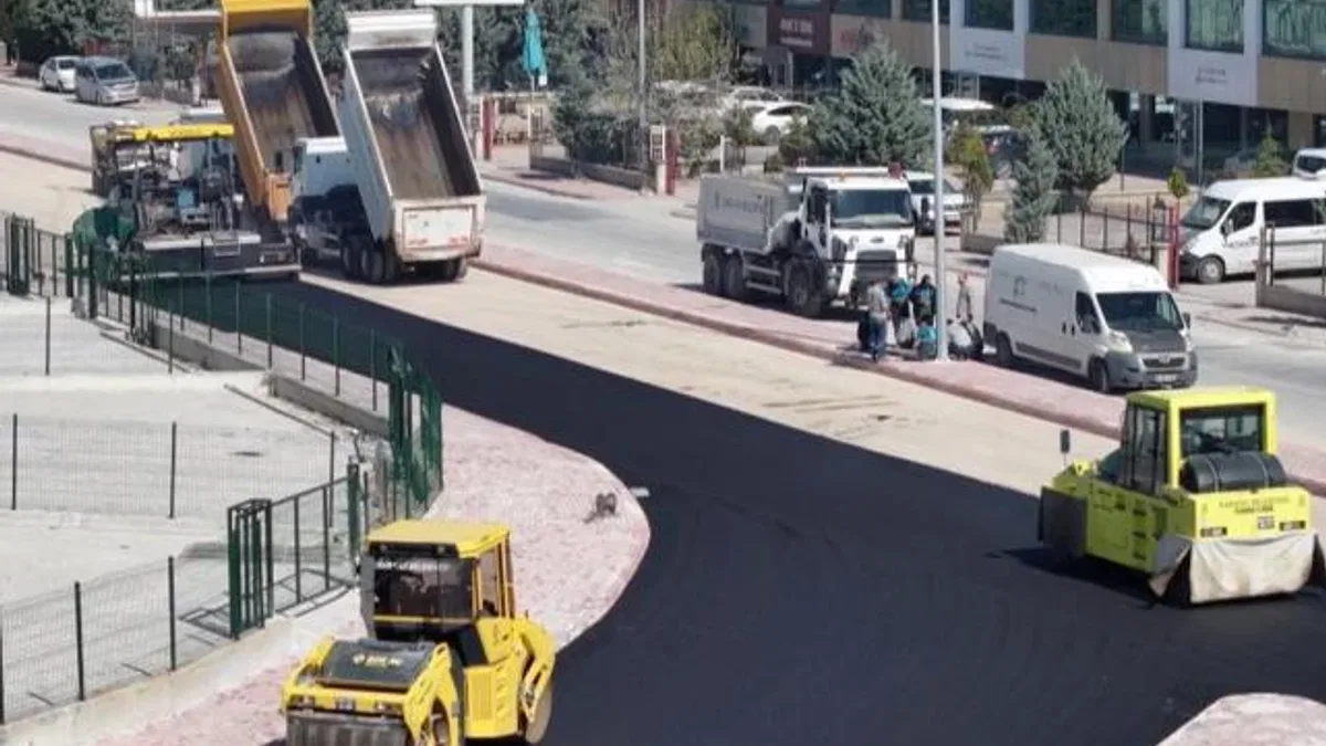 Konya Karatay’da 2025 yılı asfalt mesaisi başladı