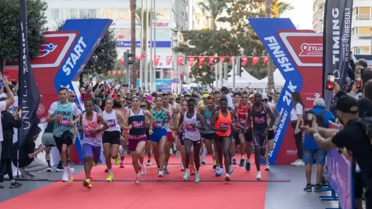 İzmir Yarı Maratonu için geri sayım başladı