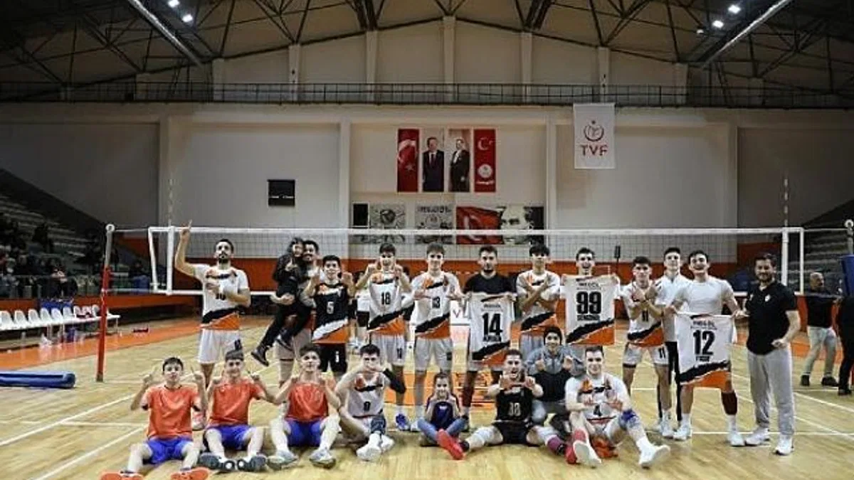 İnegöl Belediyespor Set Vermedi
