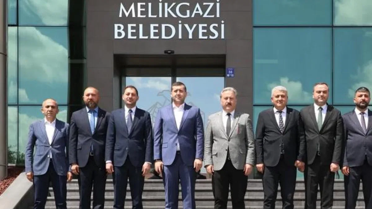 MHP Kayseri’den Melikgazi’ye ziyaret