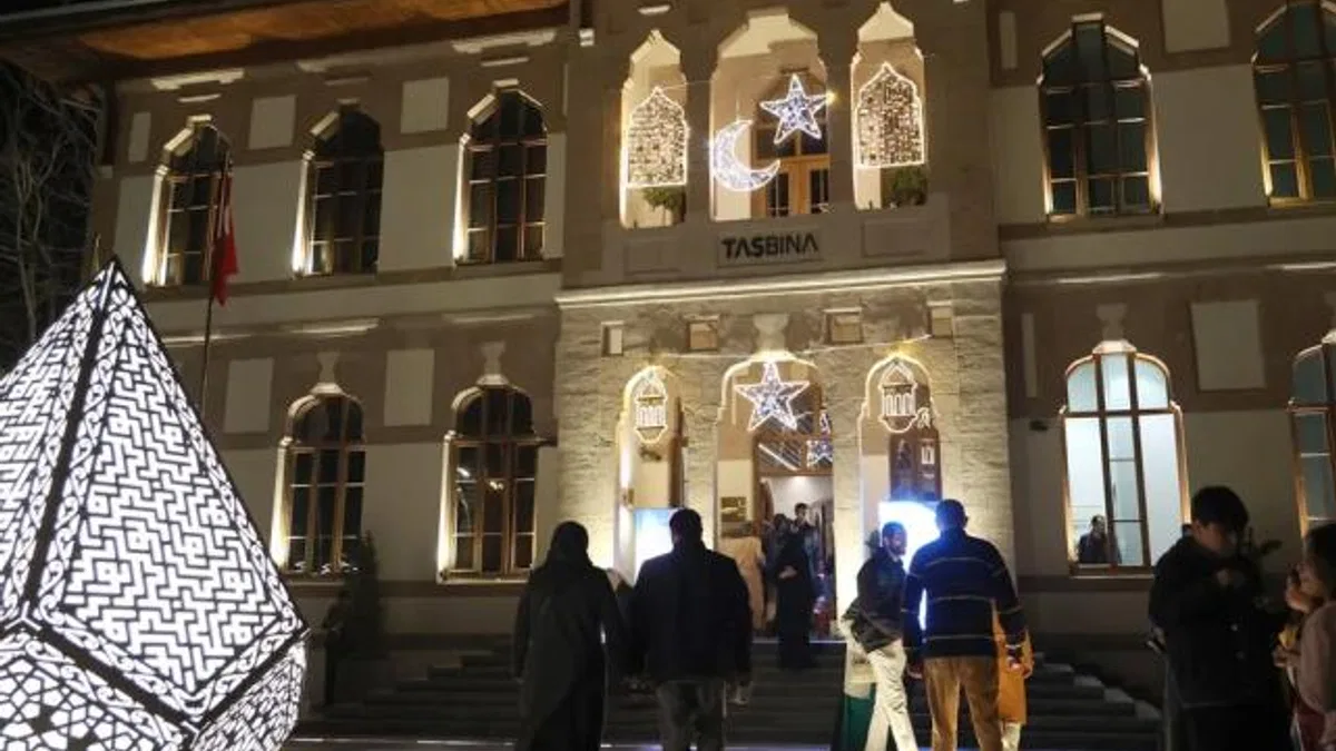 Konya’da “Mukaddes Emanetler Sergisi” sona erdi