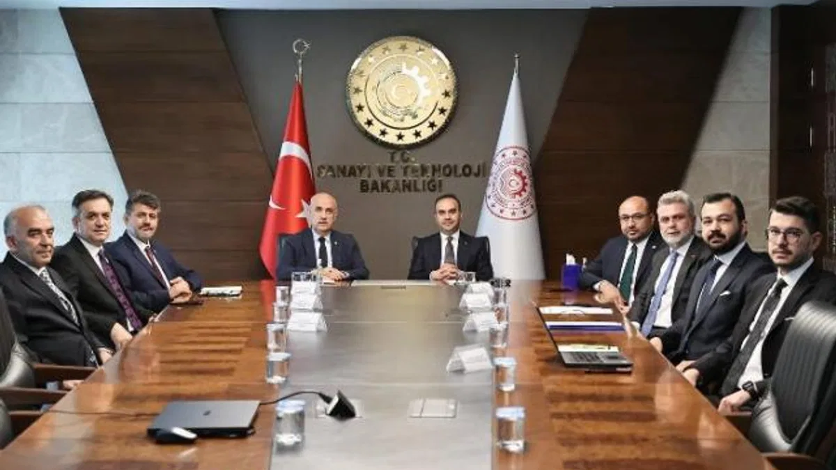 Milletvekili Prof. Dr. Vahit Kirişçi, Bakan Kacır’ı ziyaret etti