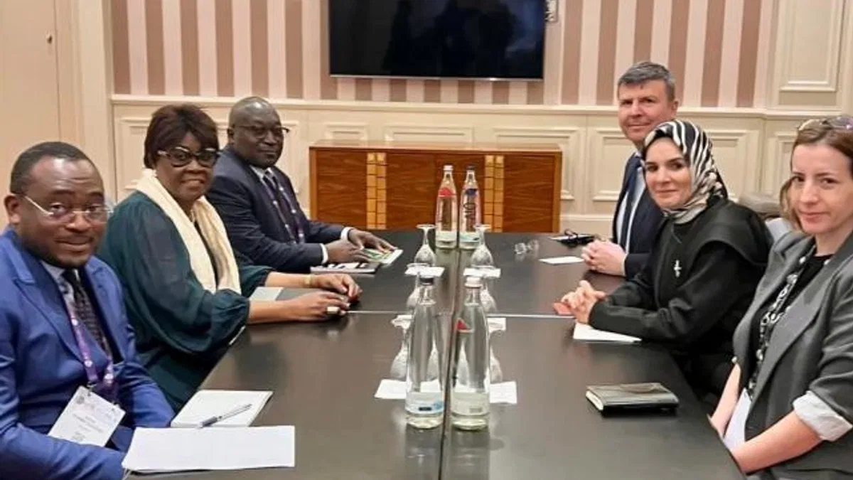 Bakan Göktaş’tan Berlin’de Filistin, Kongo, Gine ve Cezayirli bakanlarla ikili görüşme