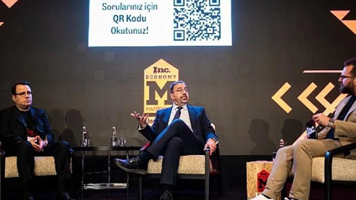 Economy MasterClass’ta 2024 Nobel Ekonomi Ödülü sahibi Daron Acemoğlu ve finansçı Prof. Dr. Özgür Demirtaş bir araya geldi.