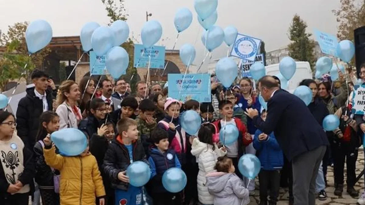 Bursa’da diyabete mavi balonlu farkındalık