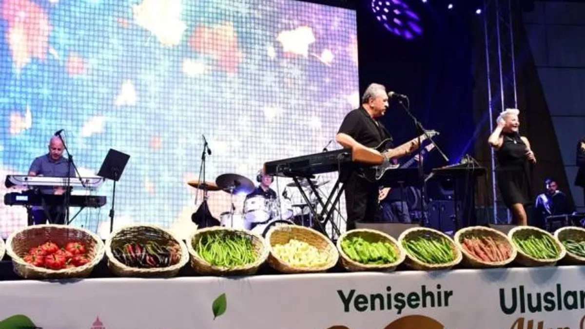Altın Biber Festivali Ümit Besen ve Pamela ile final yaptı
