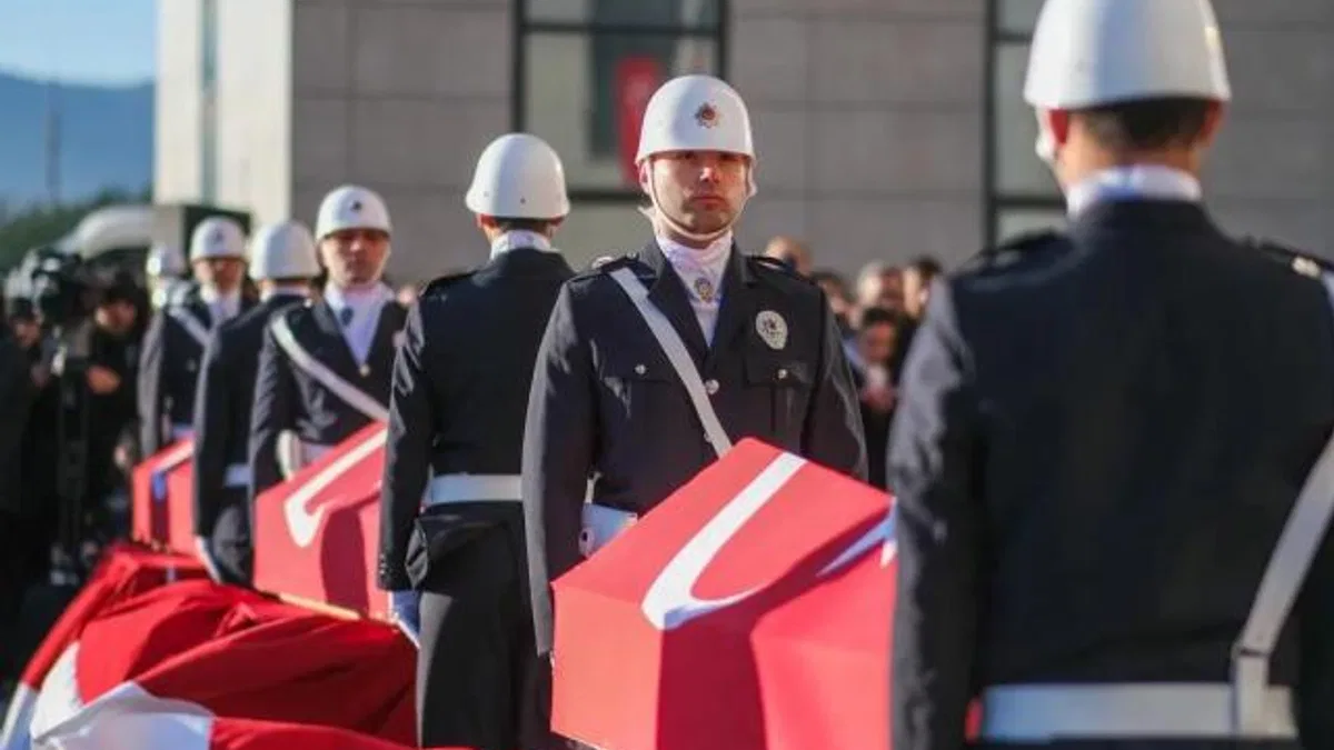 Yalova’da şehit kahramanlar son yolculuklarına uğurlandı