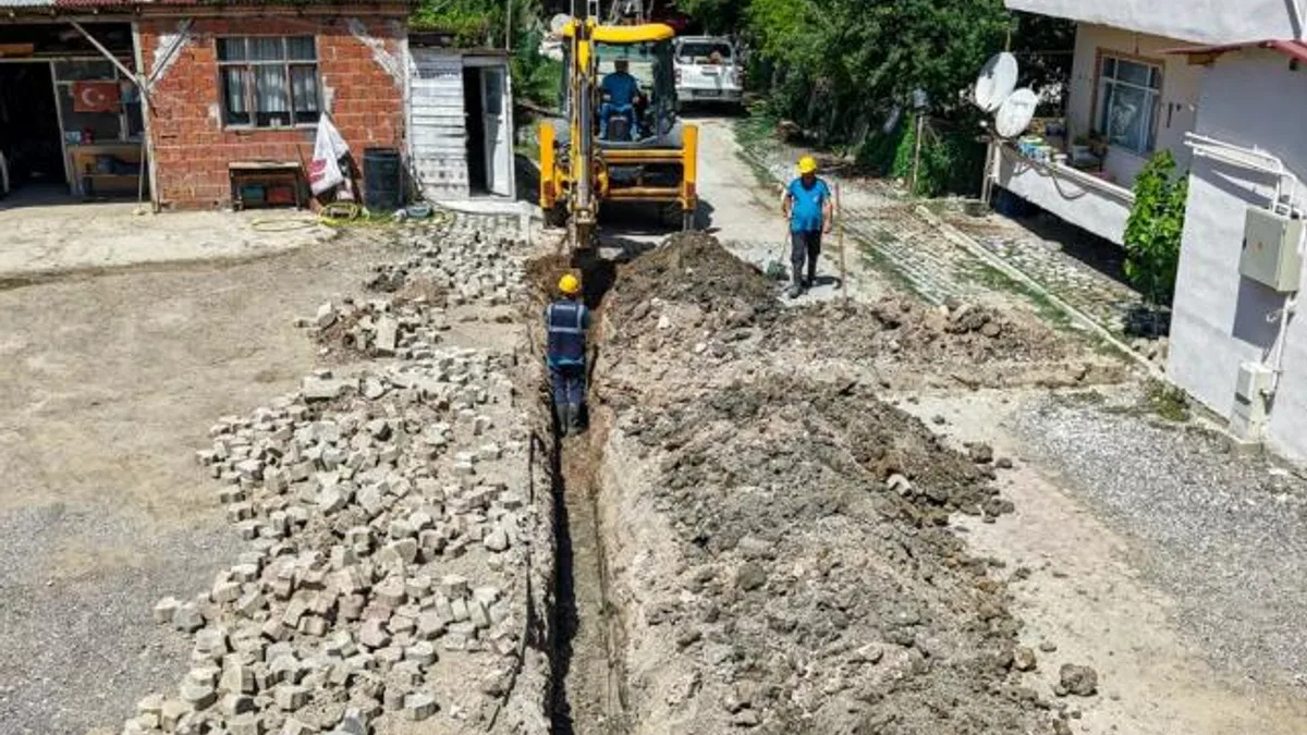 Sakarya Mekece’de 2 bin metrelik içme suyu hattı yenileniyor