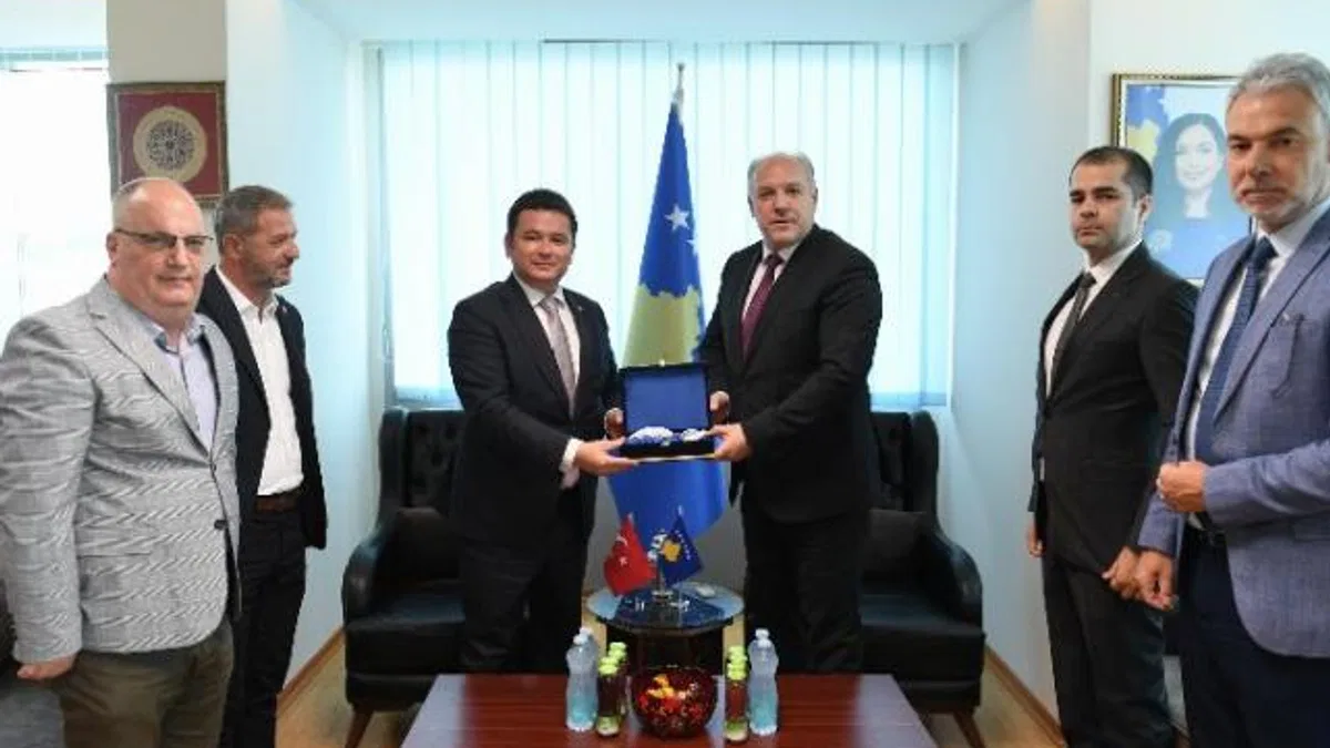 Başkan Erkan Aydın Kosova’da