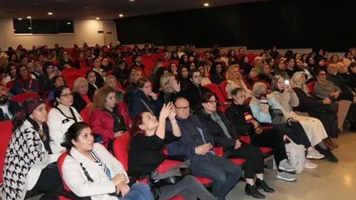 Sokak hayvanları için bir araya geldiler