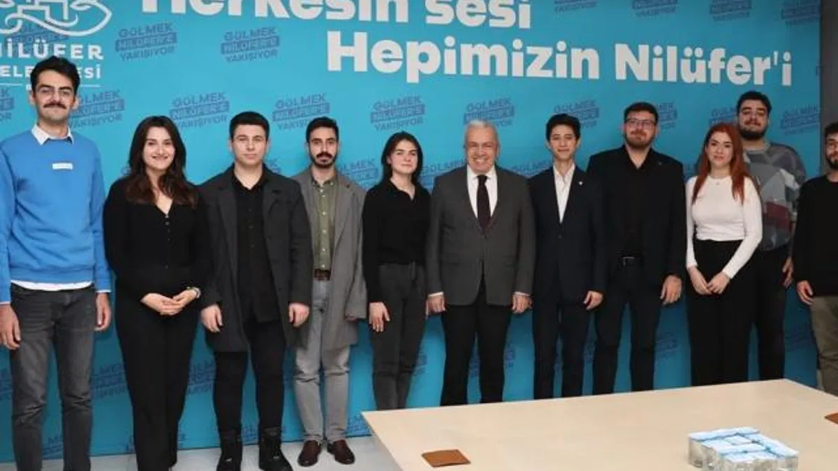 Bursa Nilüfer’de Başkan Özdemir gençleri ağırladı