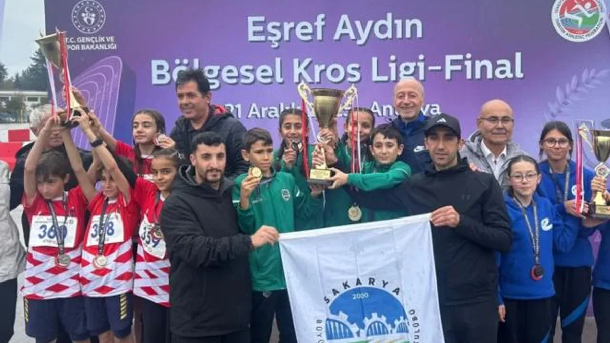 Sakarya Büyükşehir atletleri rekor kırıyor