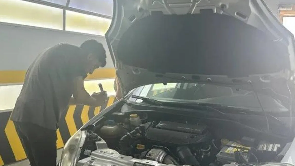 Enkaz altındaki araçlarla yapılan change vurgununa dikkat