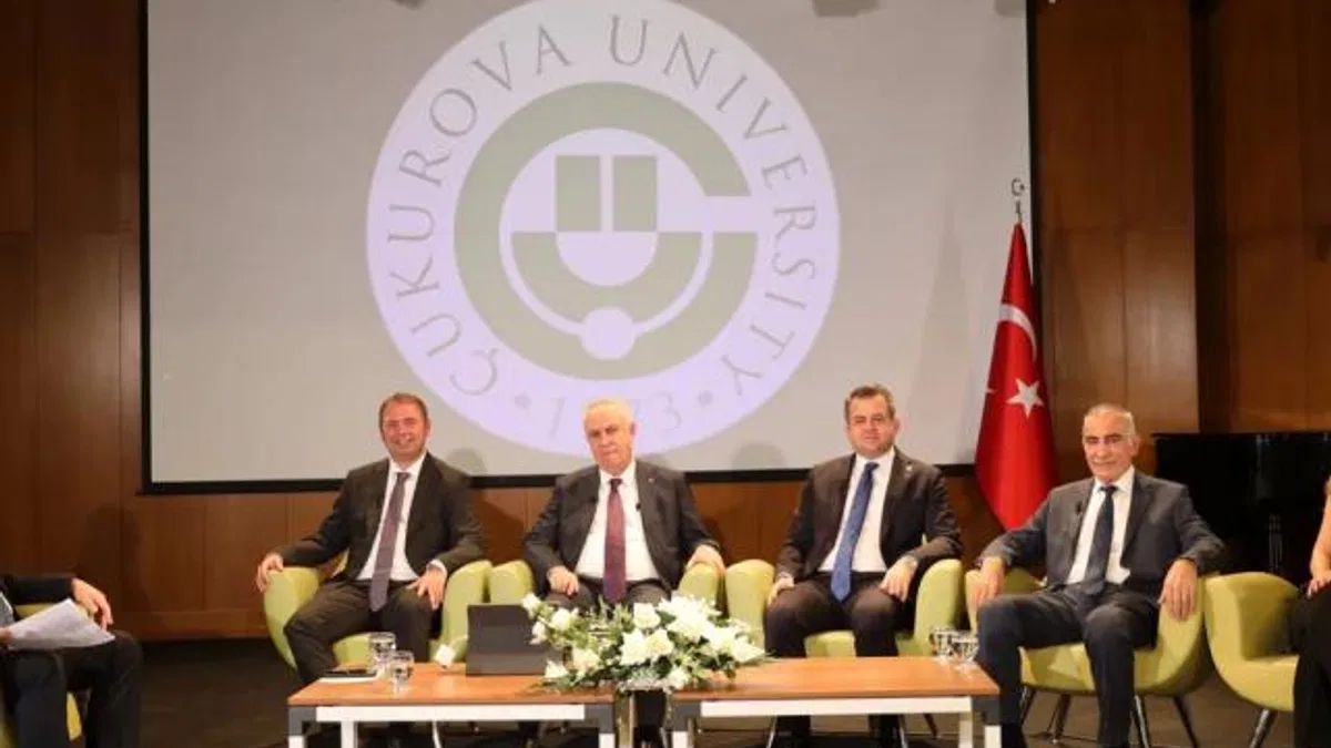 Anadolu Buluşmaları’nın 7’ncisi Adana’da gerçekleştirdi