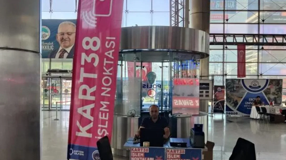 Kayseri Büyükşehir yeni öğrencileri kucaklıyor