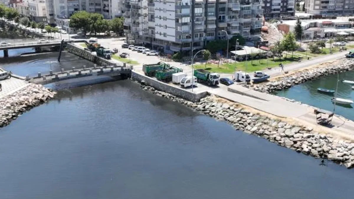 Bursa Büyükşehir’den Karsak Deresi’nde temizlik atağı