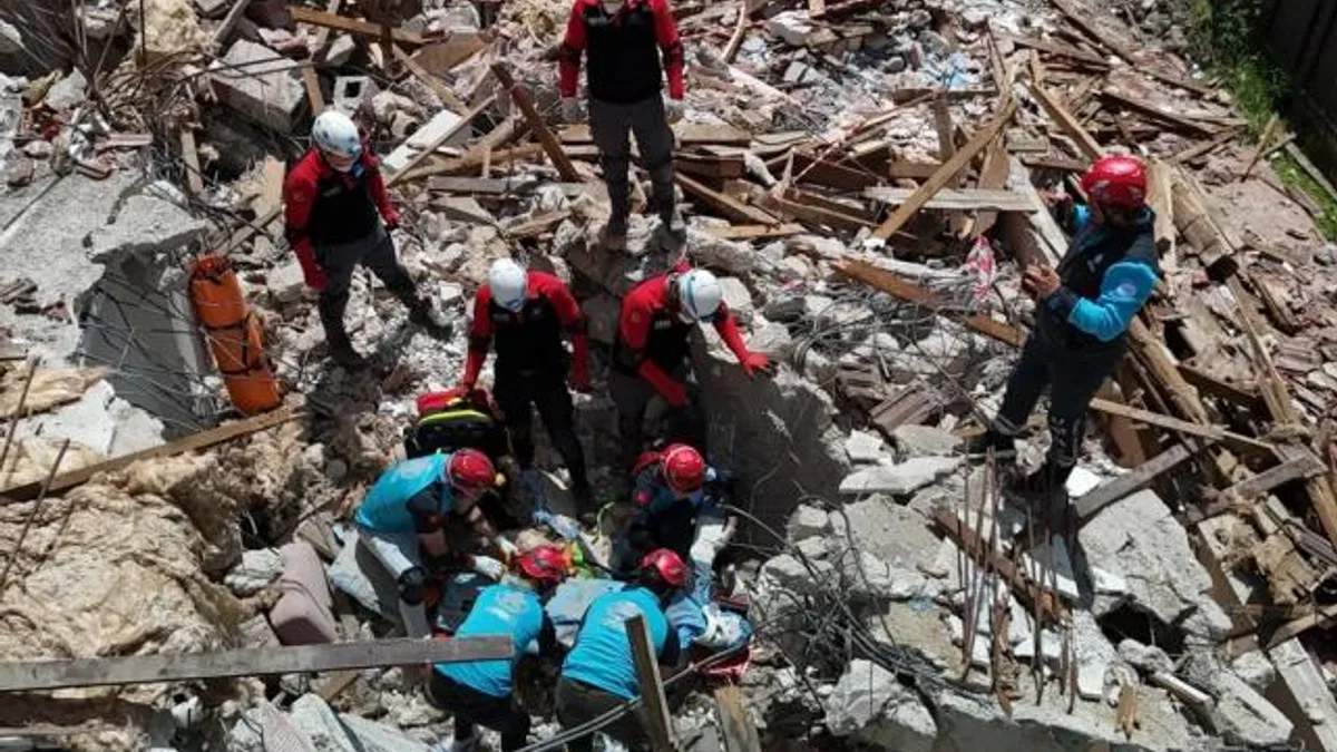 Kocaeli’deki deprem tatbikatı gerçeği aratmadı