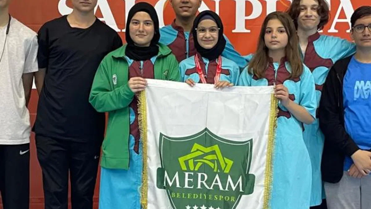 Konya Meram Belediyespor’da Türkiye ikinciliği sevinci