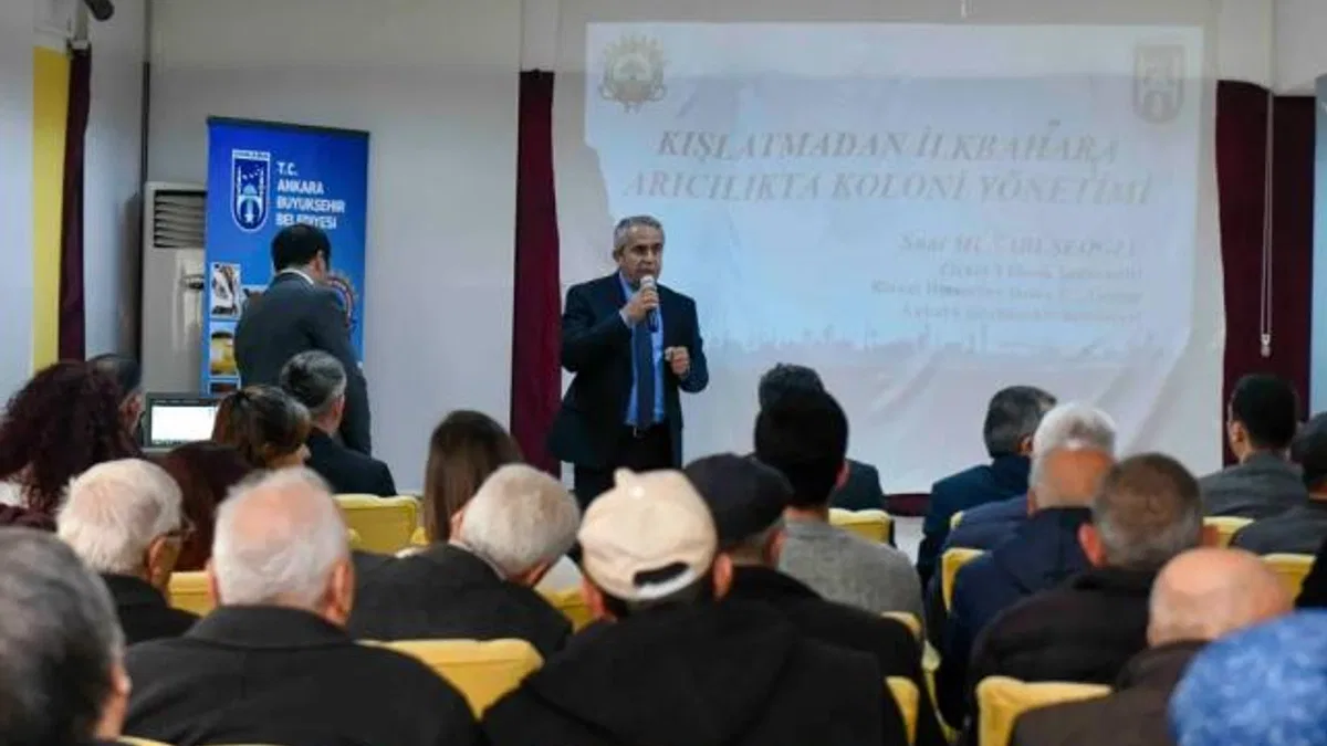Ankara Büyükşehir’den ‘Arıcılara Koloni Yönetimi’ eğitimi