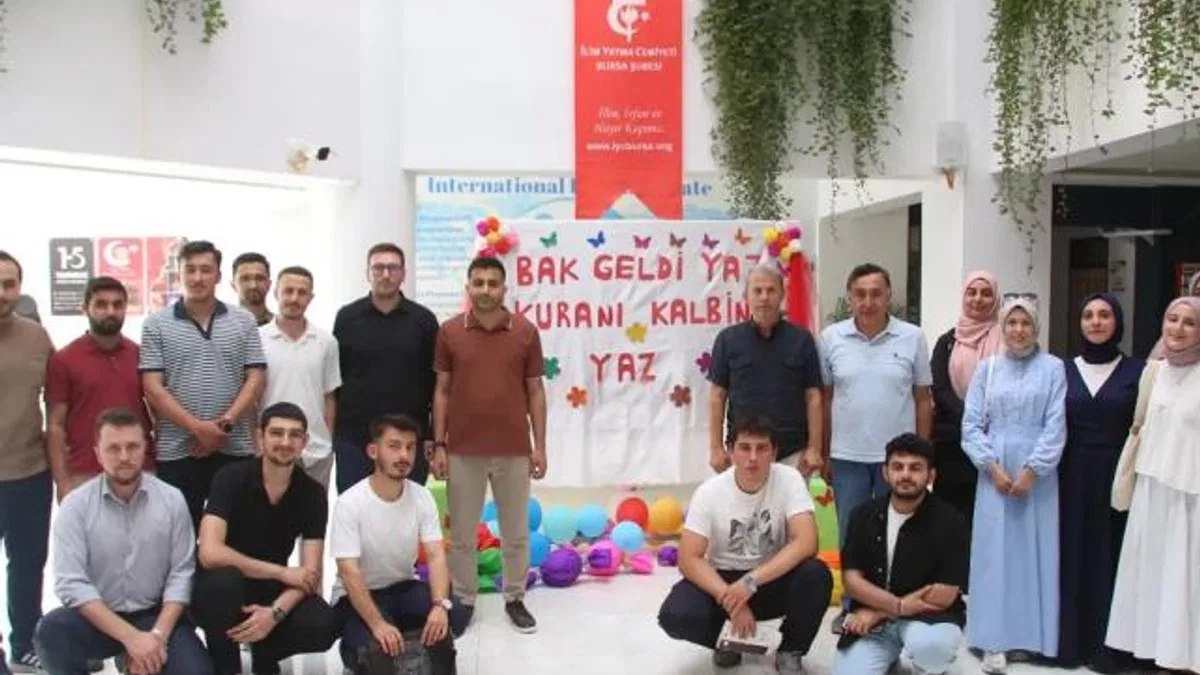 İYC Bursa’dan yaz okulu