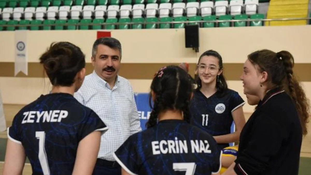 Yıldırım’da okul sporları ilçe şenlikleri devam ediyor