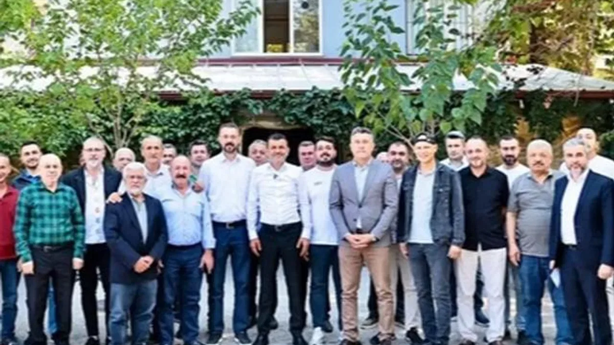 Başkan Çavuşoğlu minibüs şoförleriyle buluştu