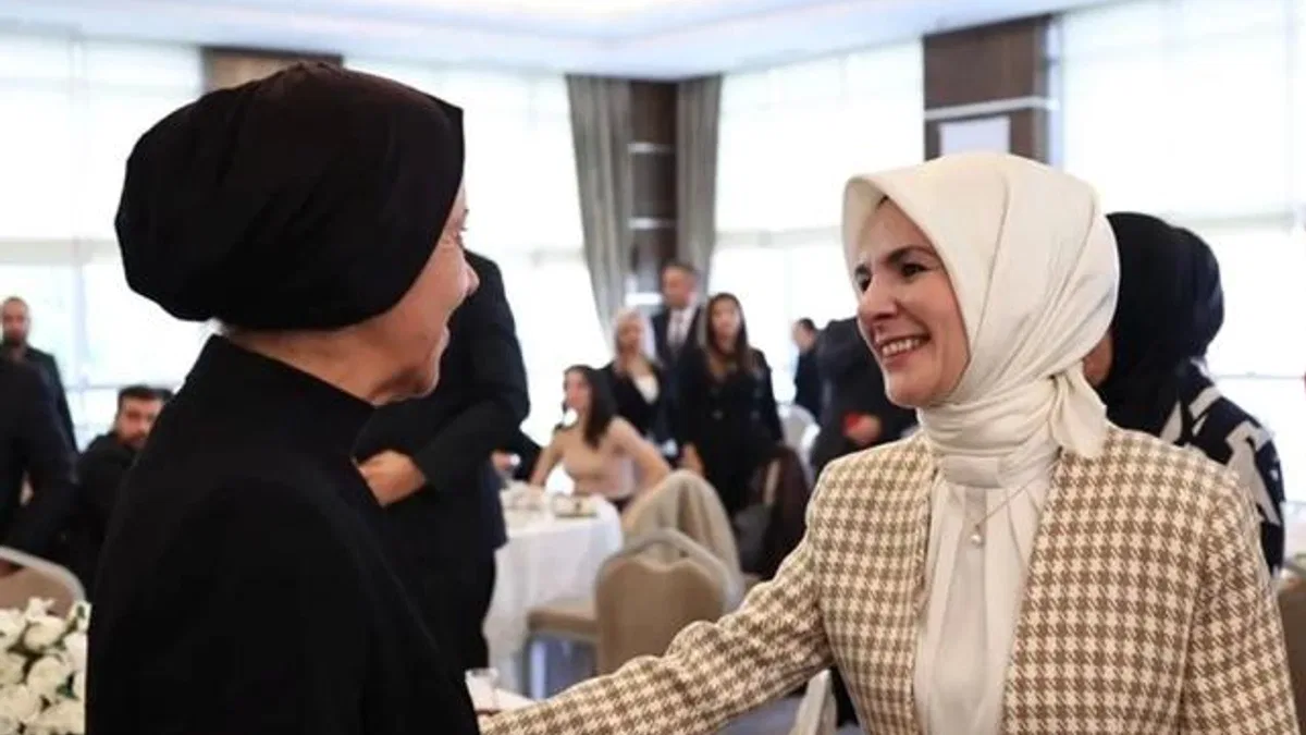 Bakan Göktaş, şehit ve gazi yakını öğretmenlerle buluştu