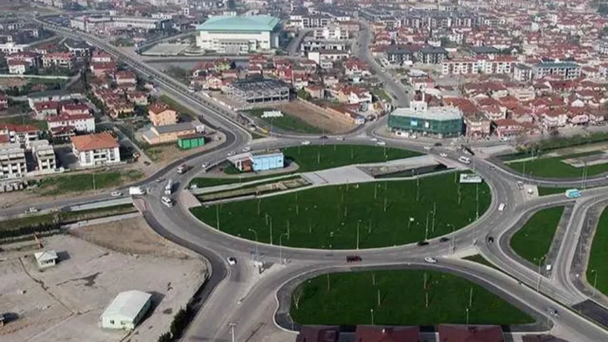 Başkan Alemdar’dan Yazlık Katlı Kavşağı için müjdeli haber