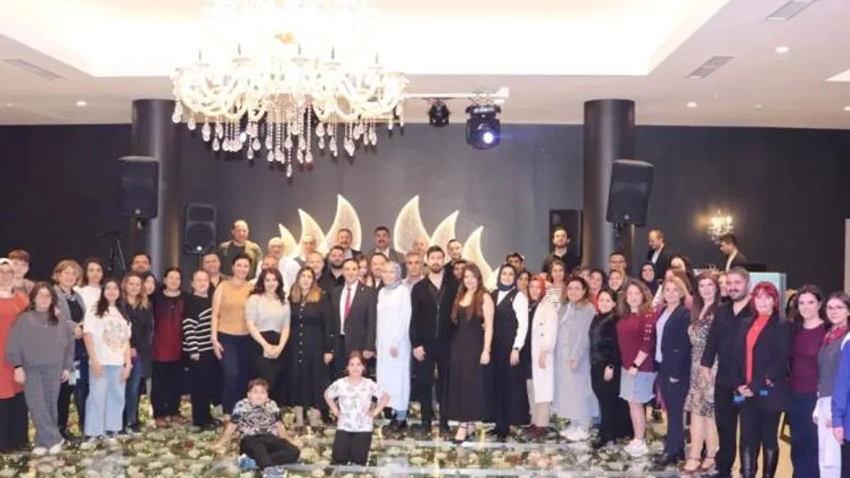 Bursa’da 500 sağlıkçı iftarda buluştu
