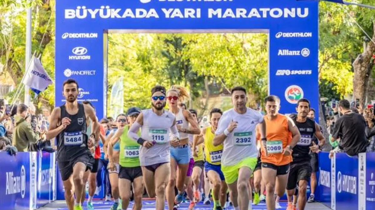 Büyükada Yarı Maratonu’na rekor katılım gerçekleşti