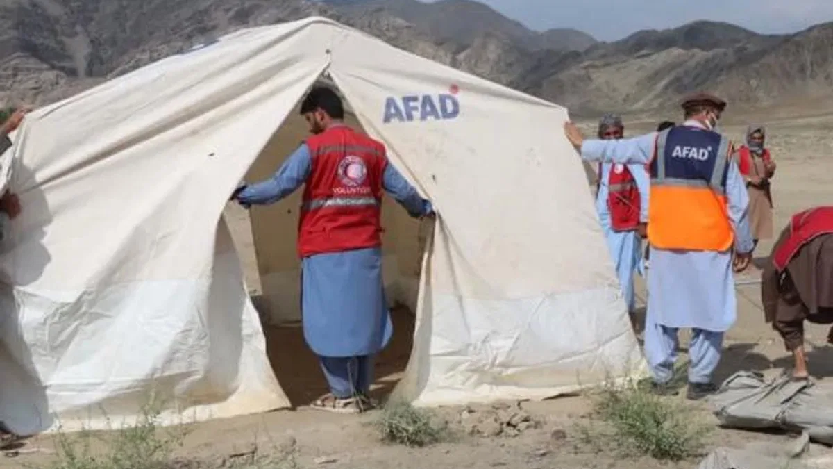 Afganistan Kunar’da çadır kurulumları sürüyor