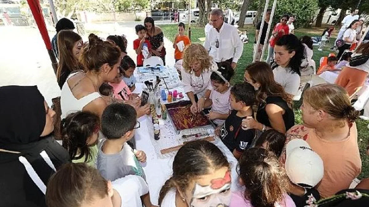 Menderes’i Şenlik Coşkusu Sardı