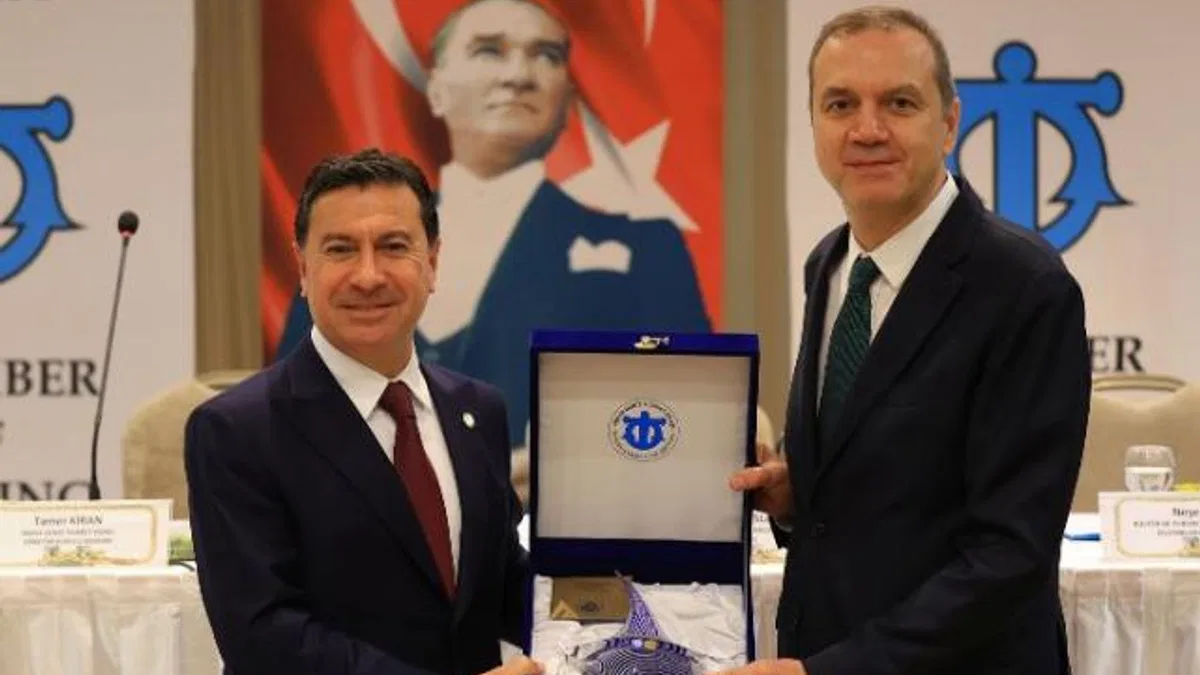 Başkan Aras: Deniz turizminde sorunların çözümüne gereken desteği vereceğiz