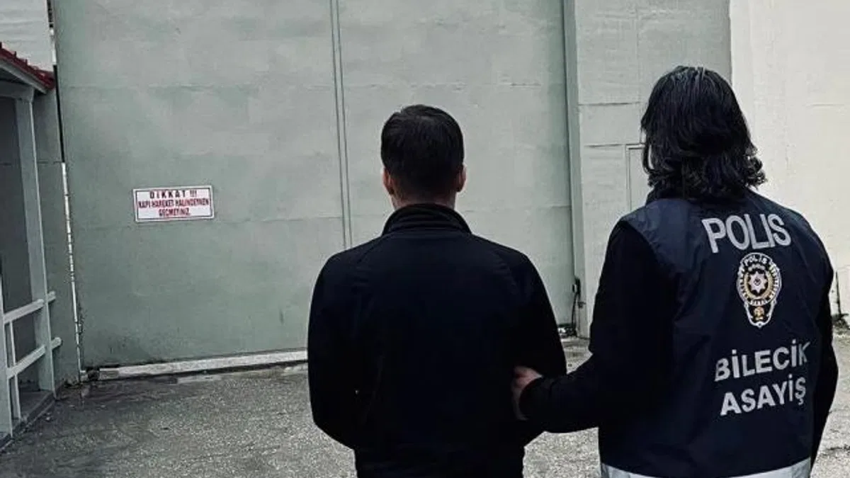 Bilecik’te aranan dolandırıcı kıskıvrak yakalandı