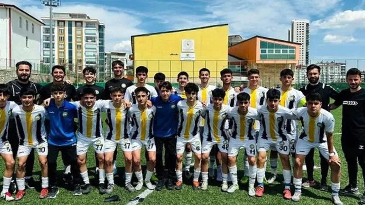Kayseri Talas Belediyespor doludizgin gidiyor