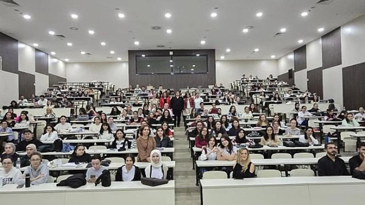 EÜ Hemşirelik Fakültesinden “Akranlar Buluşuyor” Etkinliği