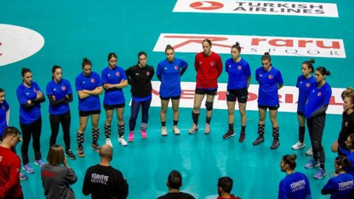 A Milli Kadın Hentbol Takımı’nın 3-9 Haziran Alanya kampı kadrosu açıklandı