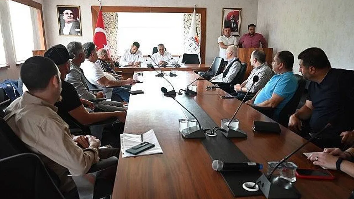 Başkan Topaloğlu turizmcilerle bir araya geldi