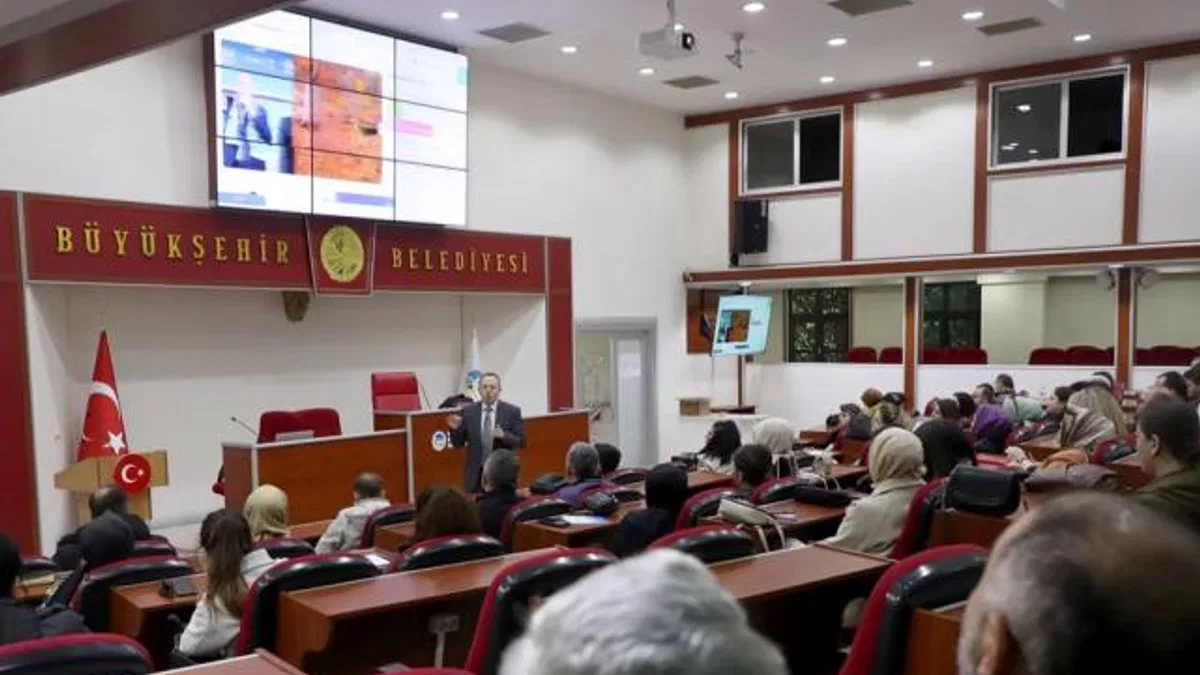 Sakarya’da ‘Yapay Zeka’ farkındalık eğitimi ele alındı