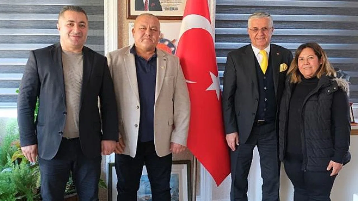 Başkan Topaloğlu’na nezaket ziyareti
