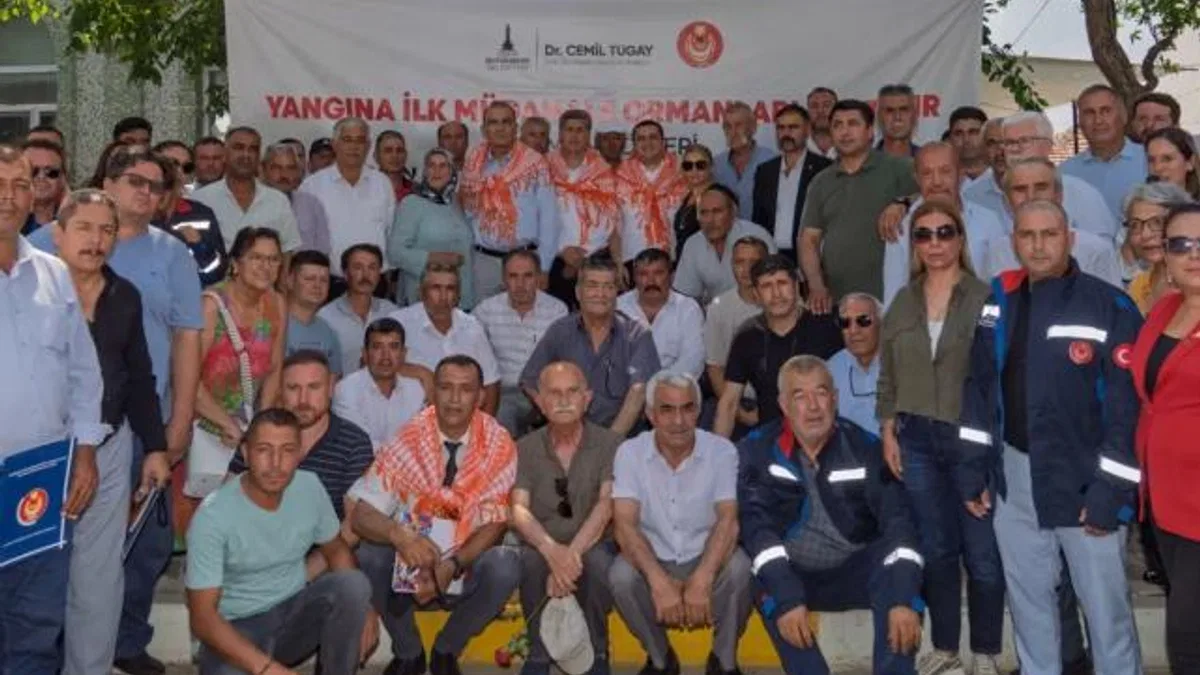 İzmir’de yangınla mücadeleye güçlü destek: 85 muhtara su tankeri