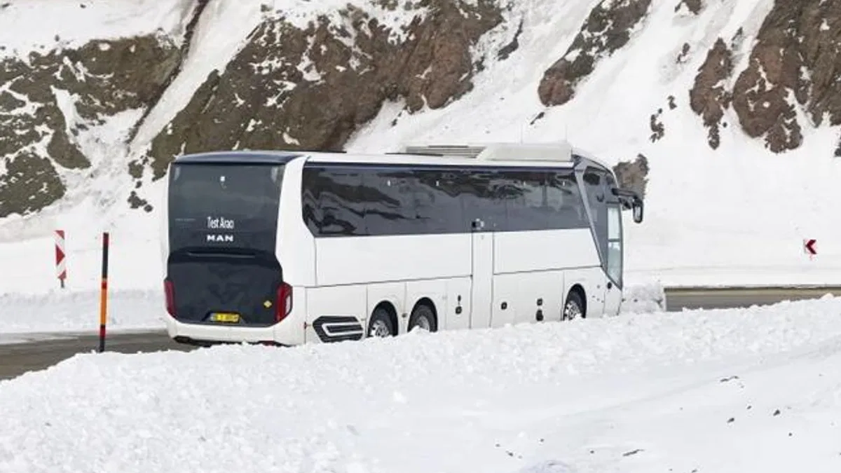 Erzurum ve İsveç’te ‘elektrikli otobüs’ kar ve buza meydan okudu