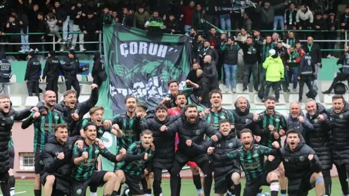 Borçkaspor şampiyonluk golüyle zirveye çıktı