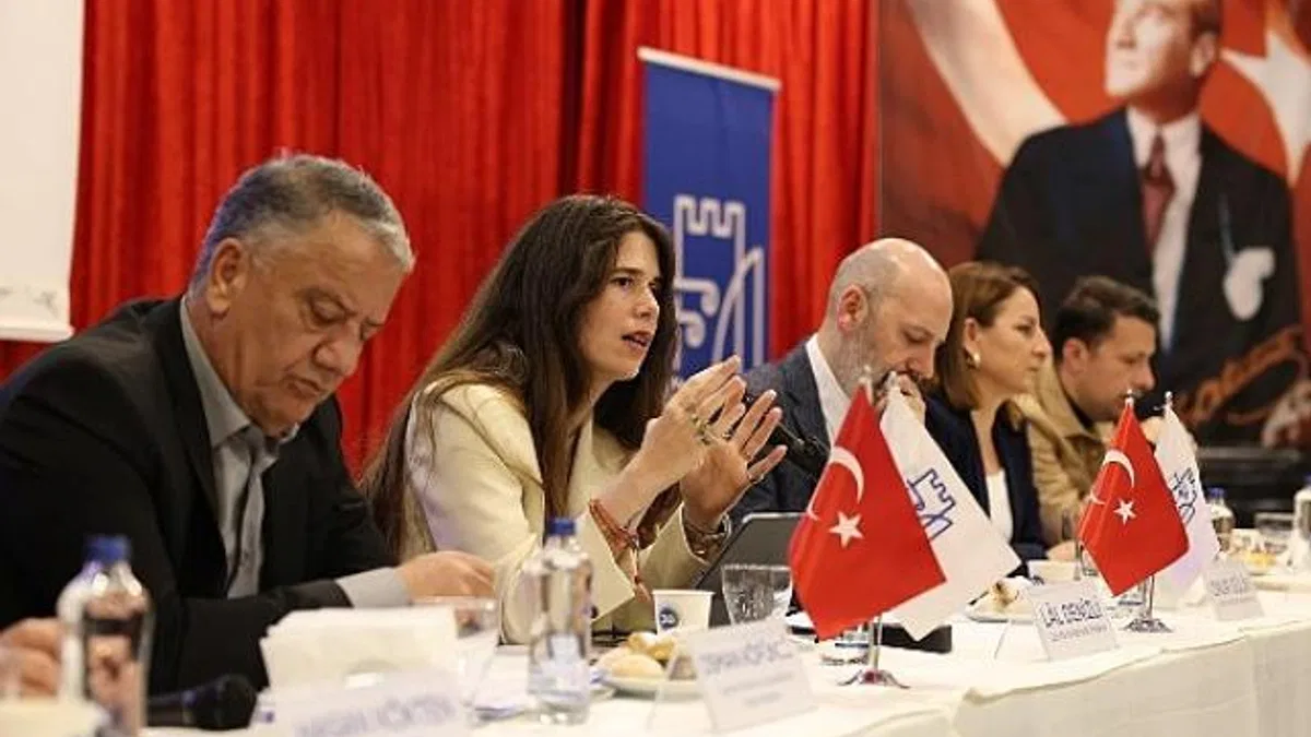 Çeşme’de ‘Esnaf Buluşması’ düzenlendi