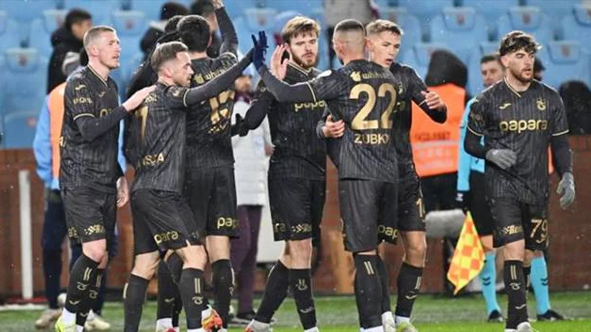 Trabzonspor 3-2 Gaziantep FK (Maç Sonucu) Fırtına evinde hata yapmadı!